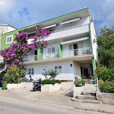 Apartments Sonja Tučepi Exterior foto