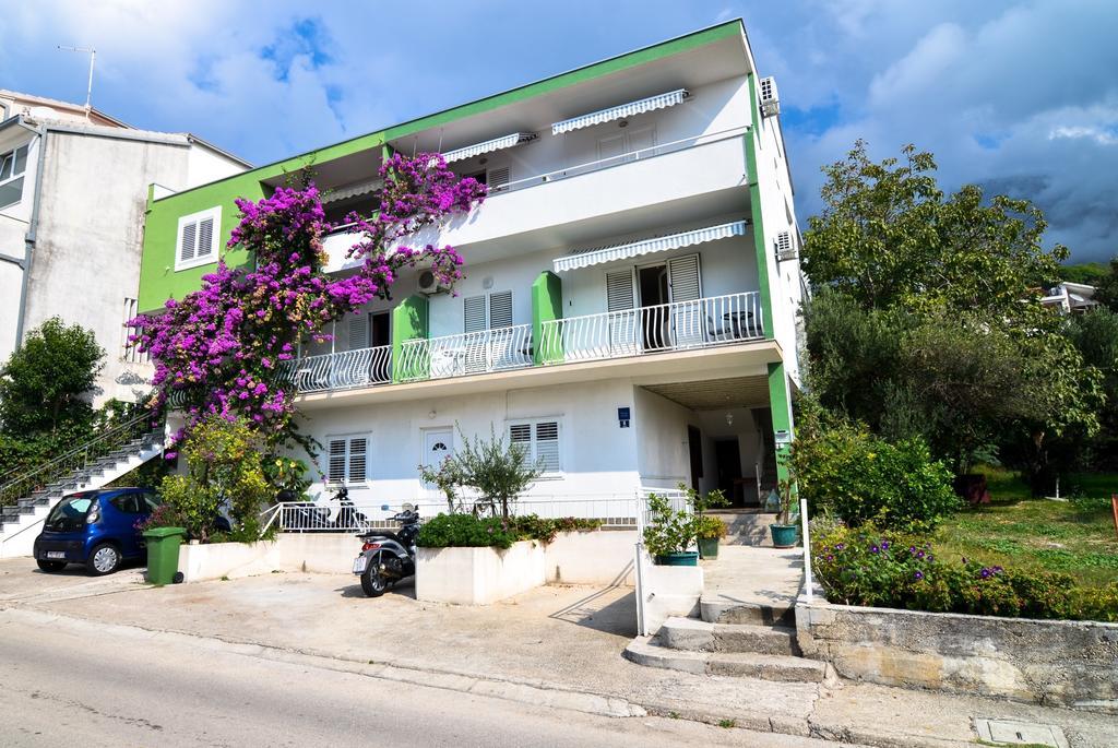 Apartments Sonja Tučepi Exterior foto
