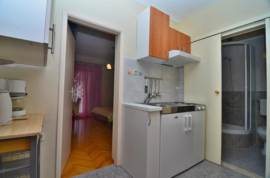 Apartments Sonja Tučepi Exterior foto