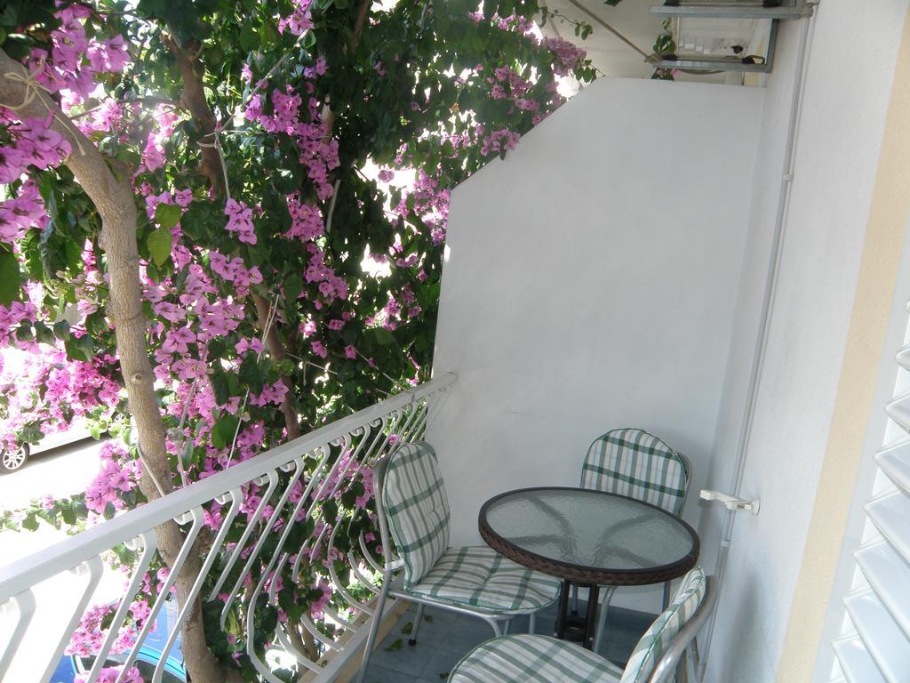 Apartments Sonja Tučepi Cameră foto